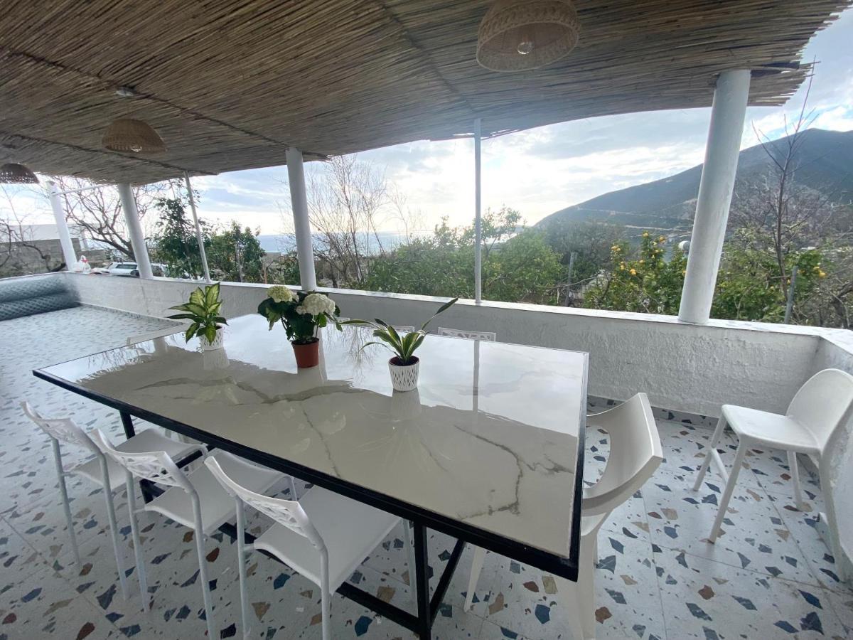 Maison Bellevue - 2 Bdrm Villa In Borsh Beach Eksteriør billede