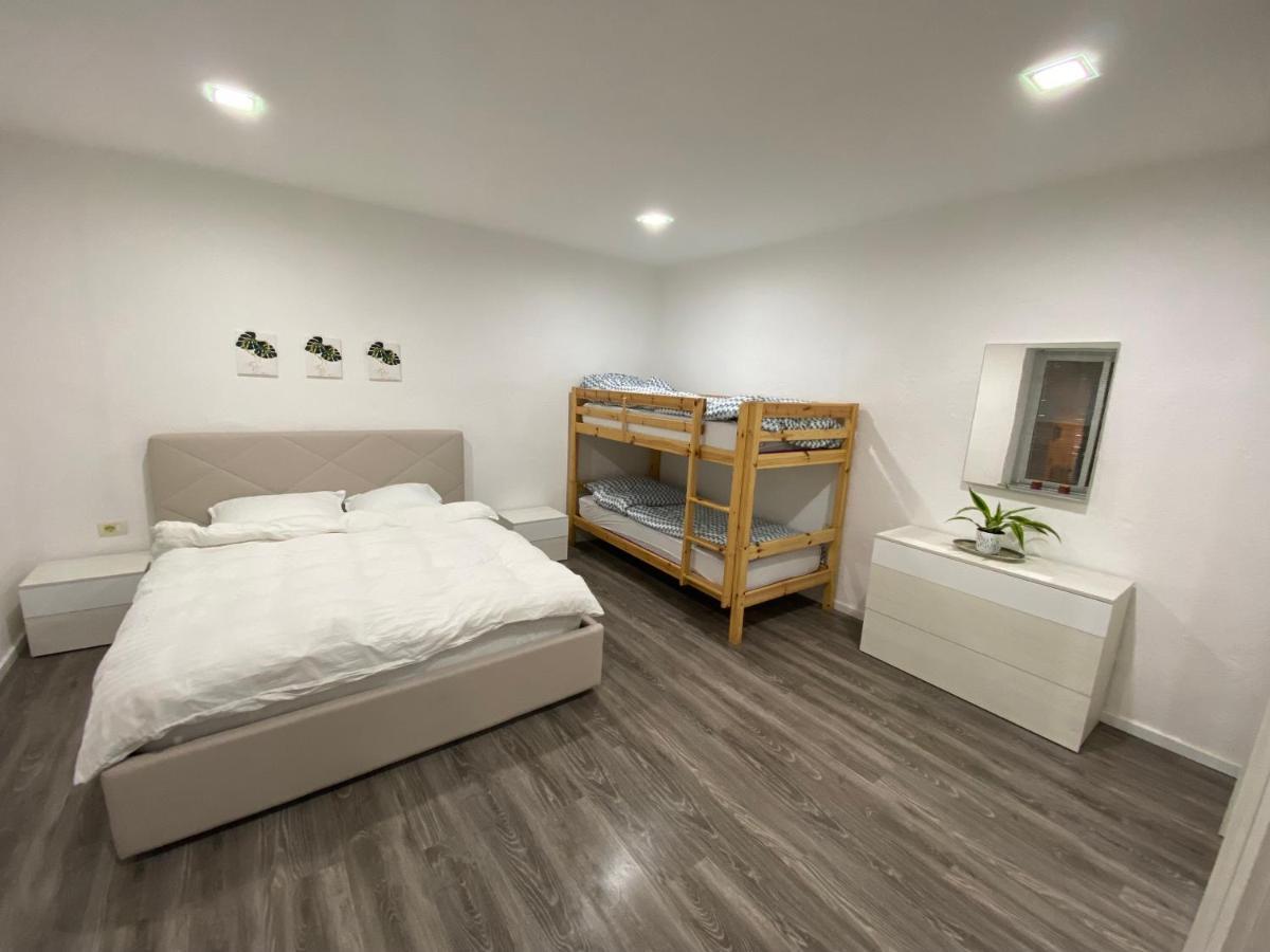 Maison Bellevue - 2 Bdrm Villa In Borsh Beach Eksteriør billede